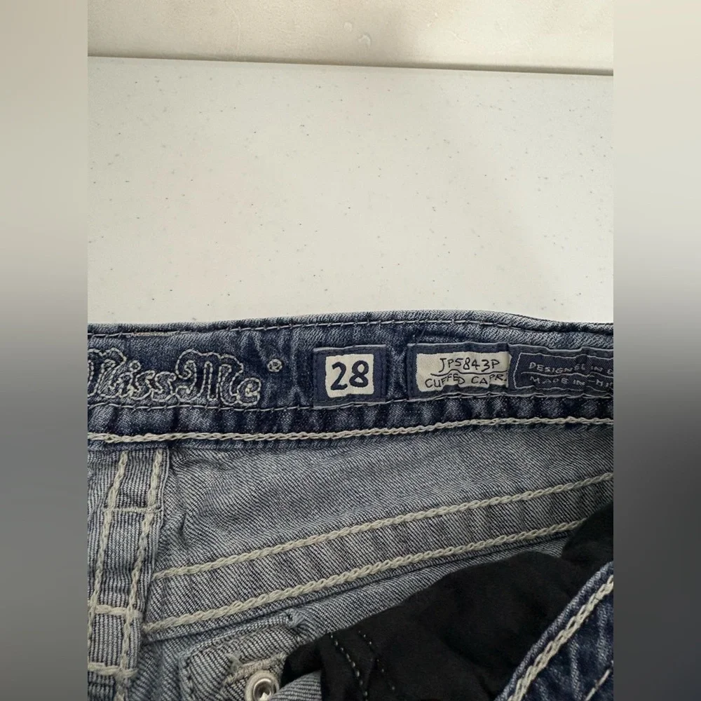 Miss Me | Star Cuffed Capri Jeans Size 28 Low Rise - Picture 12 of 14
